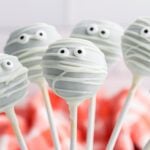 Halloween cake pops with eyes and googly eyes.