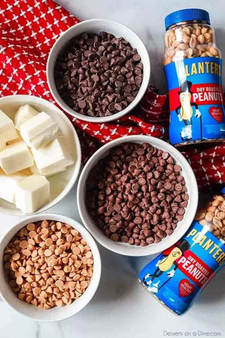 Crockpot Peanut Clusters Recipe (&VIDEO) Only 5 ingredients!