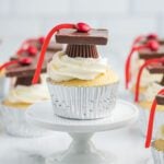 Graduation Cupcake on a pedestal.