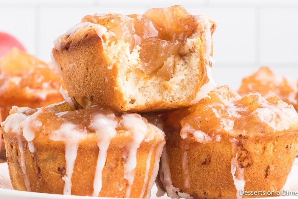 Cinnamon Roll Apple Pie Cups Desserts On A Dime