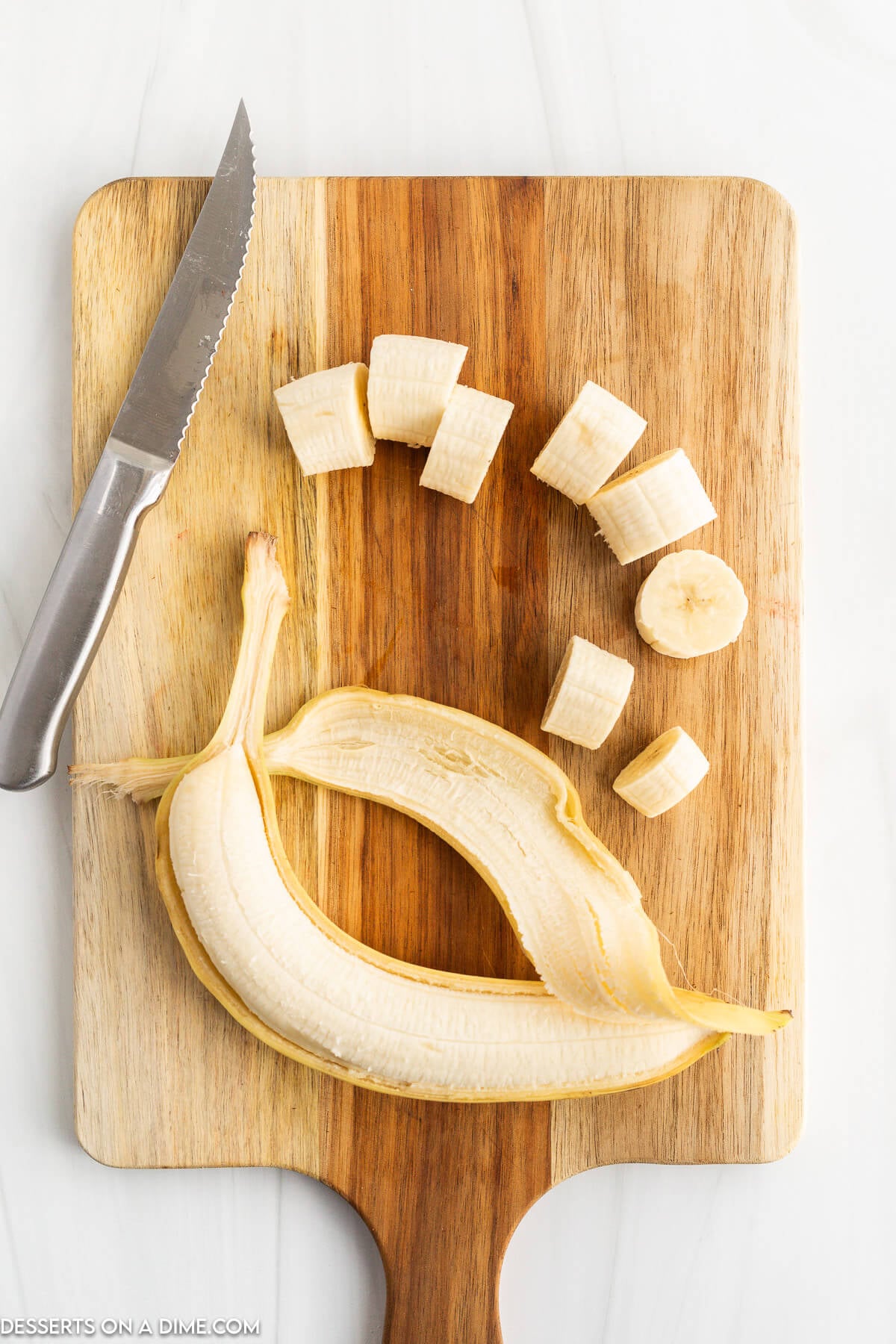 Bananas cut into slices. 