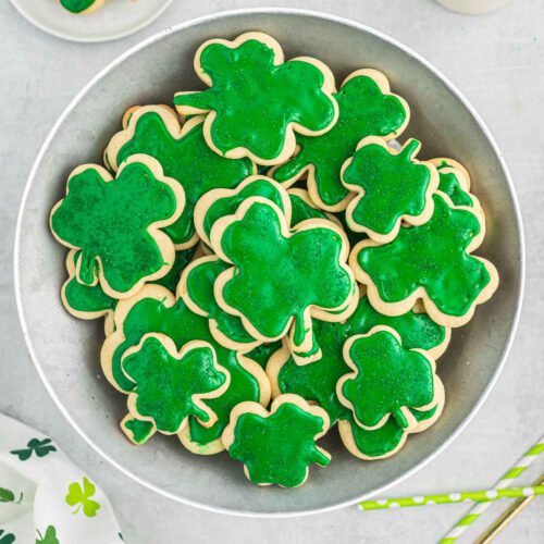 shamrock-cookies-desserts-on-a-dime