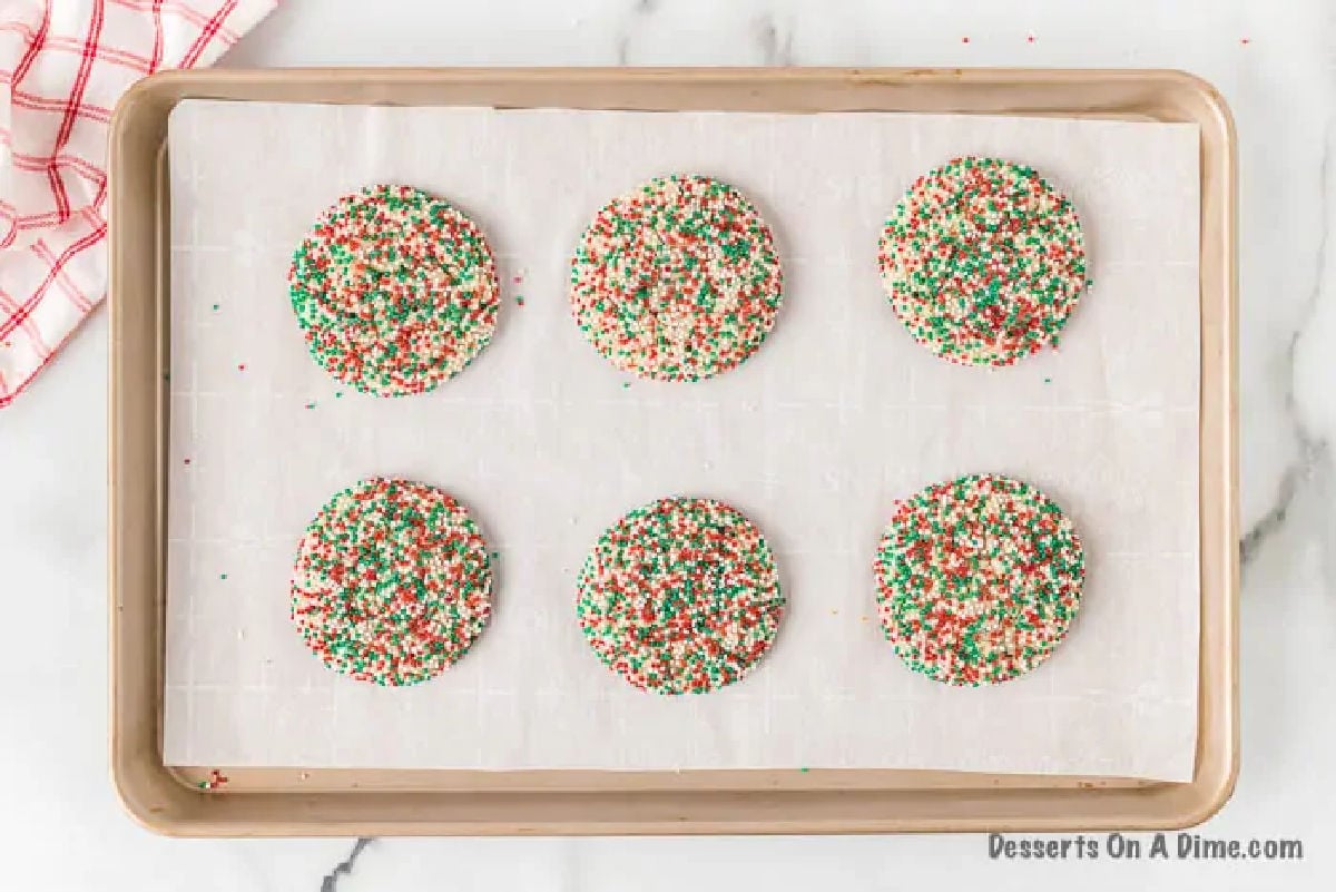 Cookies on baking sheet ready to bake.