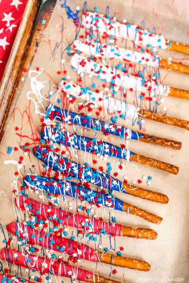 fourth of july chocolate covered pretzels