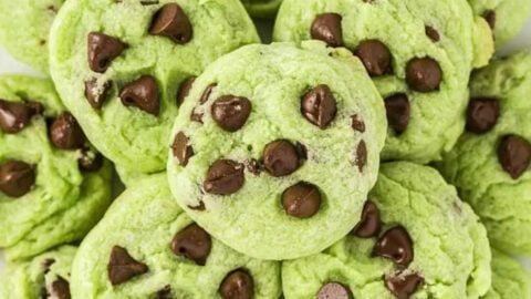 Mint-Chocolate-Chip-Cookies-