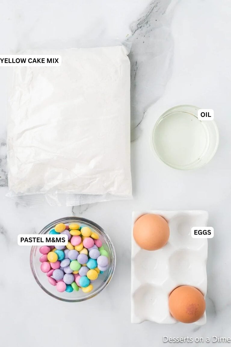 Ingredients for recipe: cake mix, oil, pastel M&Ms and eggs.