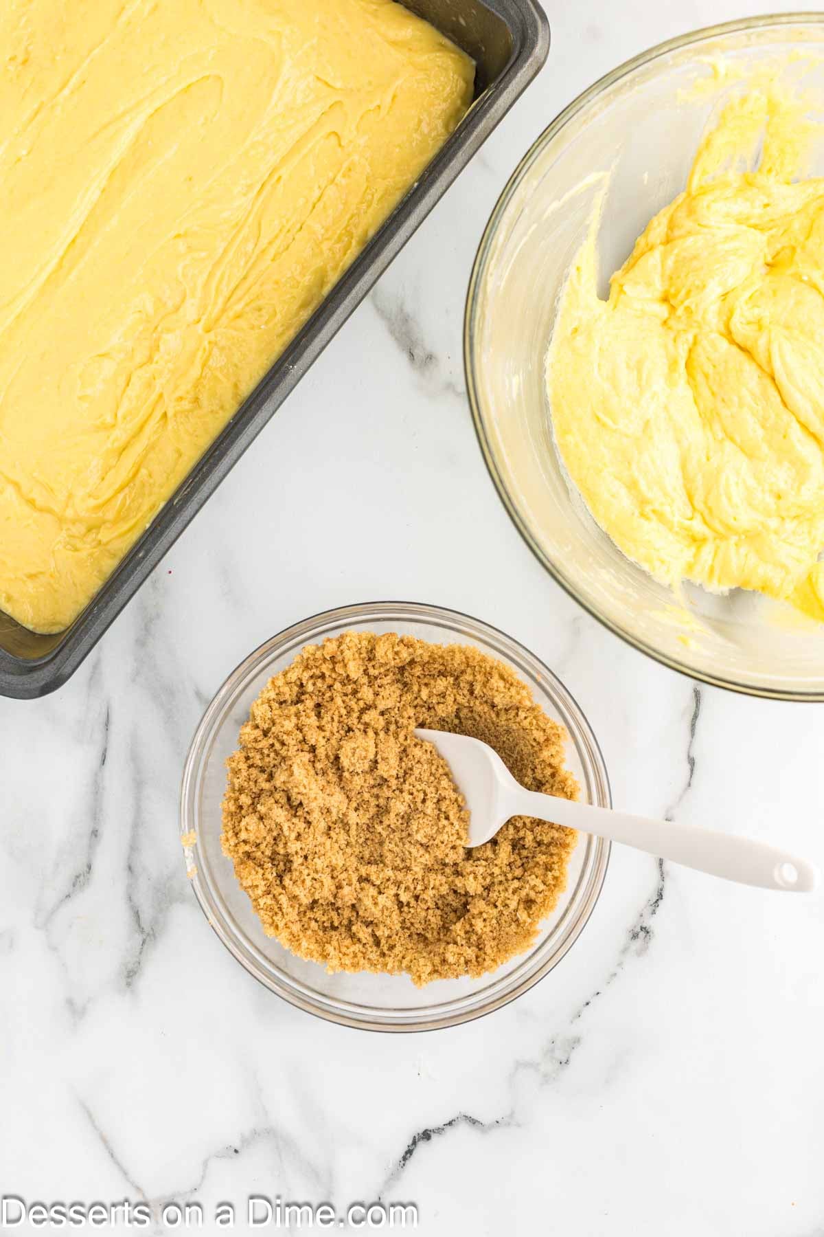 Brown sugar and cinnamon in a bowl. 
