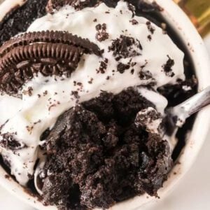 Oreo Mug Cake being served.