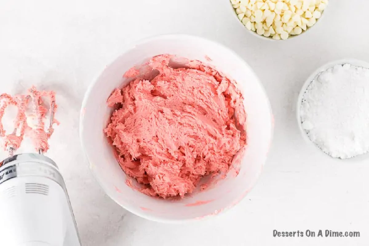 Combine ingredients together in bowl. 