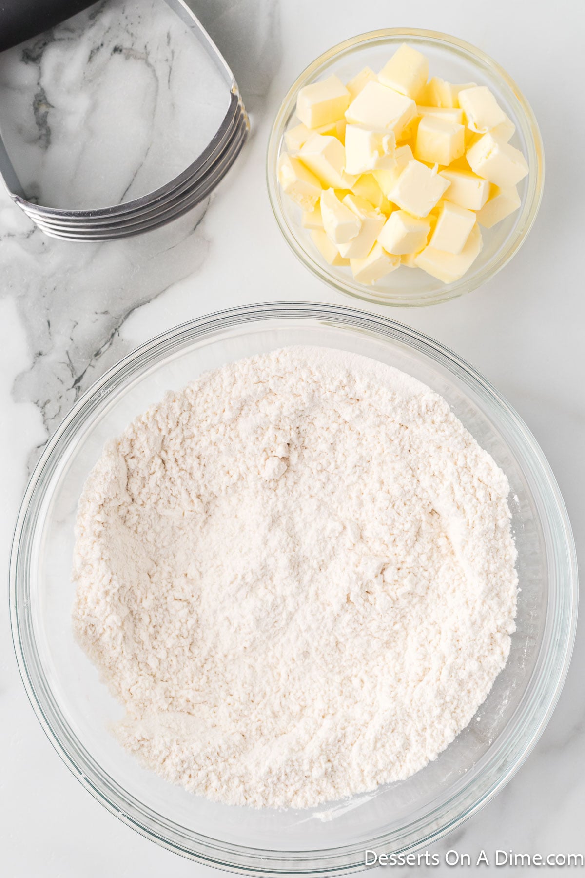 Flour and salt in bowl. 