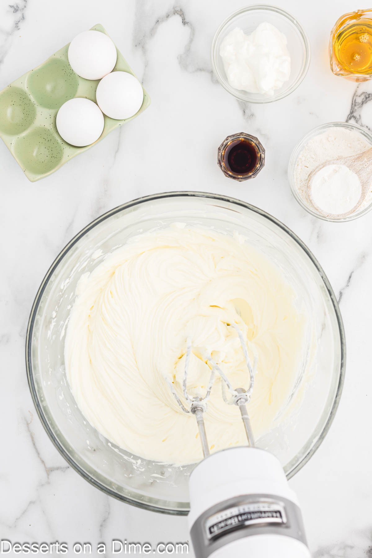 Cream cheese and sugar beat until smooth. 