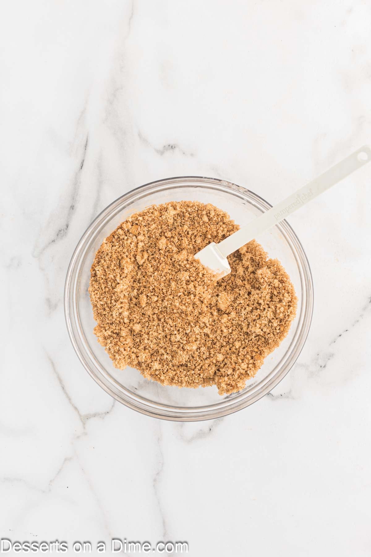 Bowl of brown sugar and cinnamon combined. 