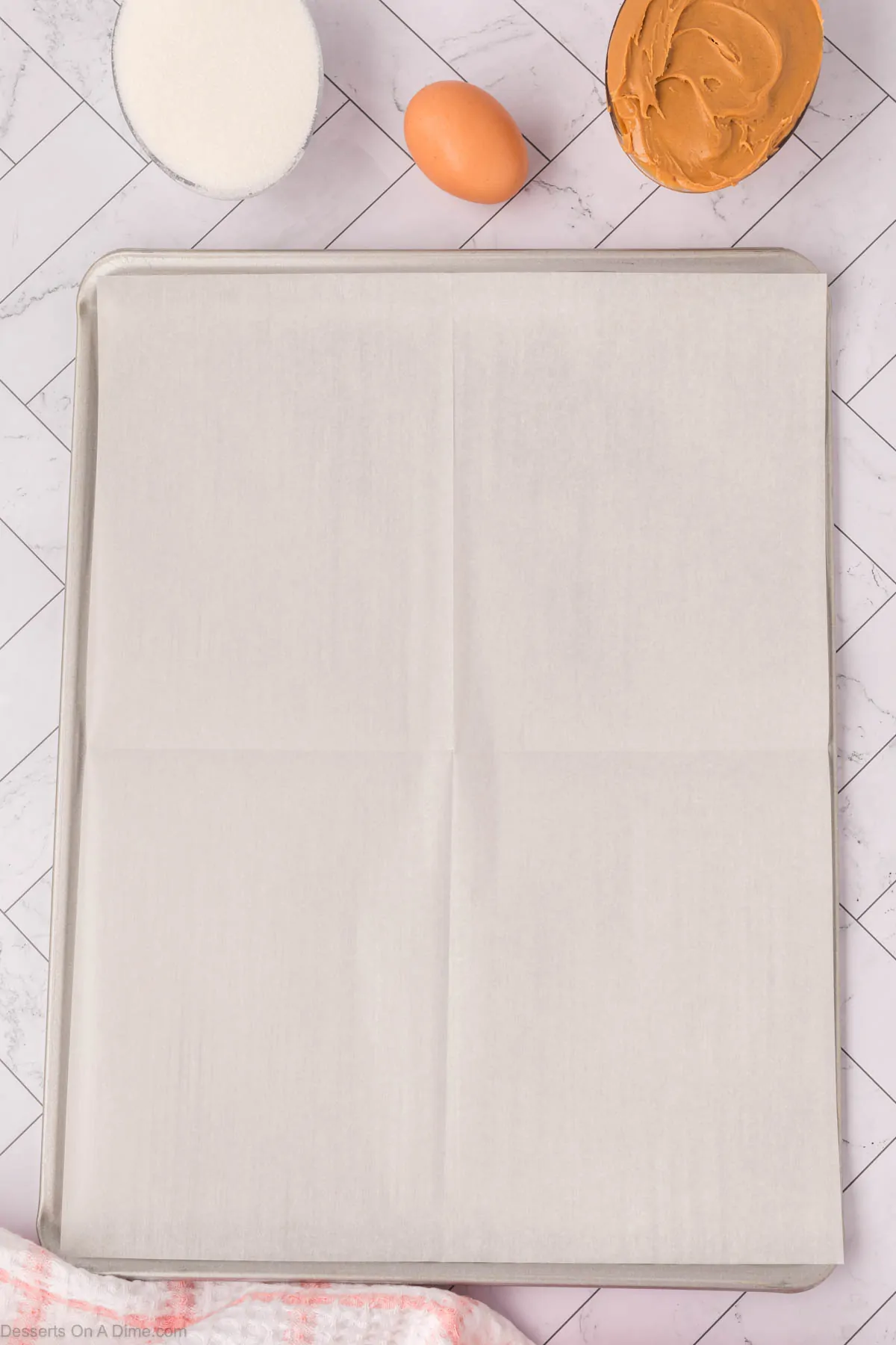 Baking sheet with parchment paper.