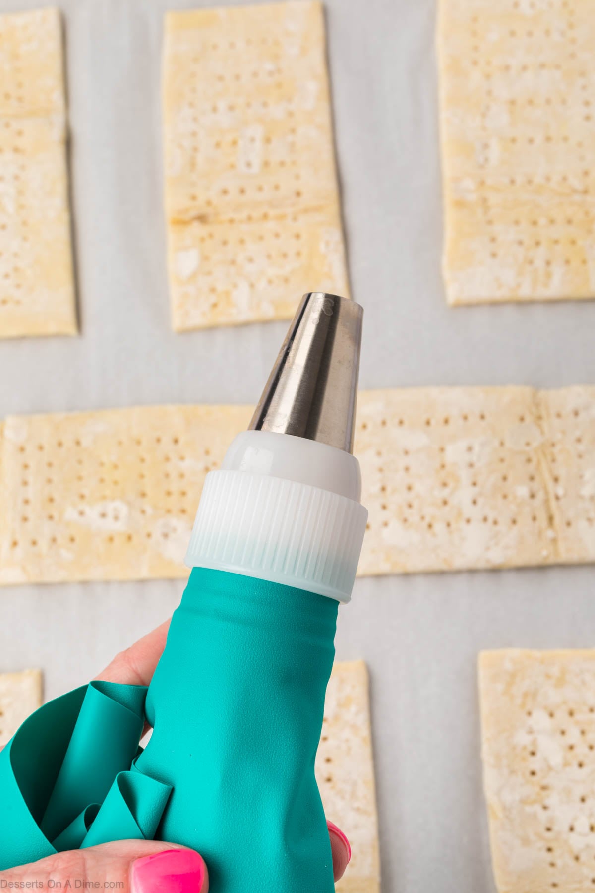 Piping bag ready to use.